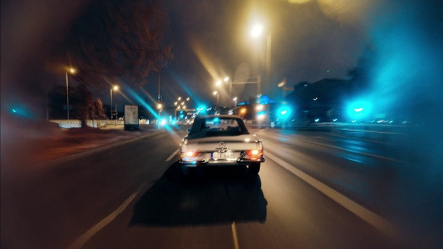 Video Reference: Tire, Car, Vehicle, Automotive lighting, Road surface, Asphalt, Mode of transport, Headlamp, Automotive design, Sky