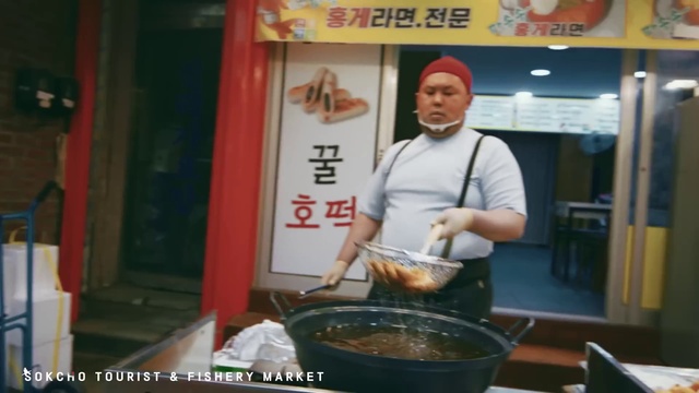 Video Reference: Food, Recipe, Cuisine, Cooking, Cookware and bakeware, Dish, Ingredient, Gas, Sauté pan, Wok