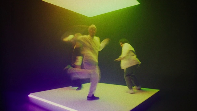 Video Reference: Light, Gesture, Entertainment, Performing arts, Choreography, Art, Leisure, Magenta, Event, Balance