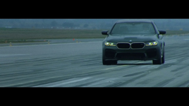 Video Reference: Tire, Wheel, Vehicle, Automotive lighting, Automotive tire, Hood, Grille, Motor vehicle, Car, Automotive design