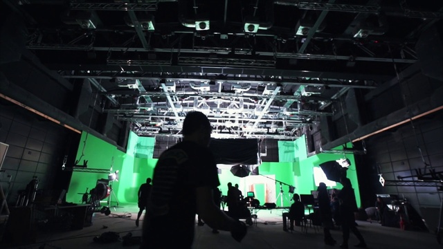 Video Reference: Entertainment, Music, Performing arts, Musician, Projection screen, Stage, Music venue, Display device, Event, Electricity