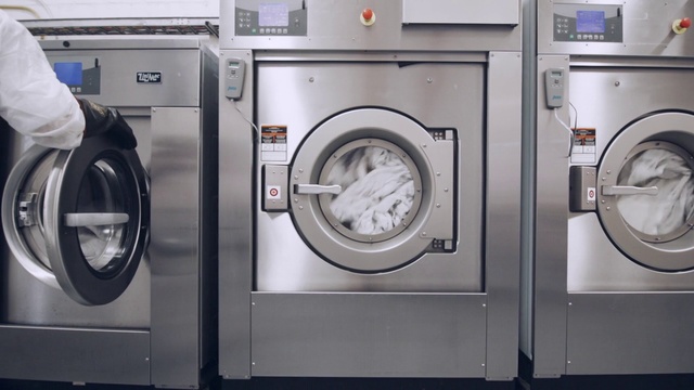 Video Reference: Washing machine, Fixture, Clothes dryer, Laundry, Major appliance, Home appliance, Gas, Circle, Machine, Metal