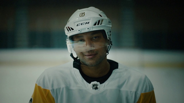 Video Reference: Helmet, Sports uniform, Smile, Sports gear, Sports equipment, Jersey, Sports jersey, Sleeve, Player, Sportswear