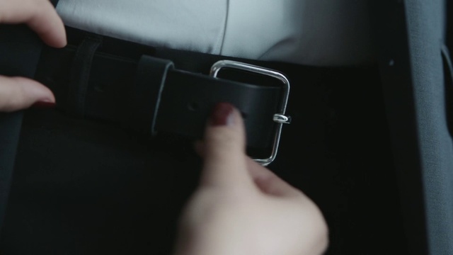 Video Reference: Mobile phone, Communication Device, Portable communications device, Gesture, Finger, Automotive mirror, Thumb, Gadget, Mobile device, Telephony