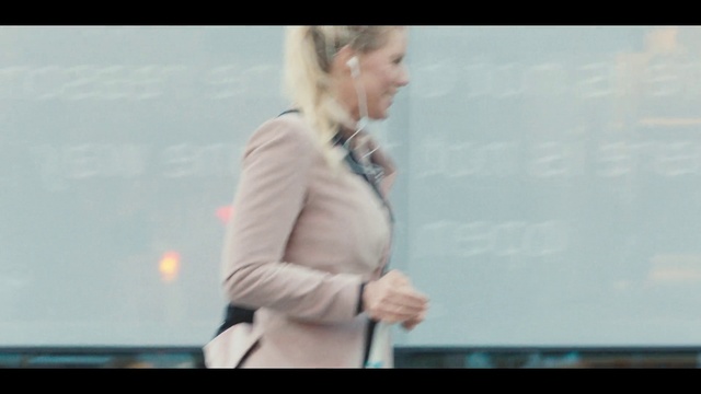 Video Reference: Coat, Microphone, Gesture, Television presenter, Gadget, Blazer, Display device, Spokesperson, Electronic device, Formal wear