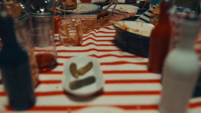 Video Reference: Tableware, Table, Furniture, Drinkware, Dishware, Plate, Stemware, Tablecloth, Food, Cuisine