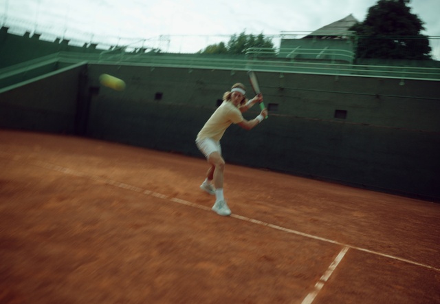 Video Reference: Tennis, Sports equipment, Tennis player, Soft tennis, Tennis Equipment, Racket, Tennis racket, Racketlon, Sky, Racquet sport