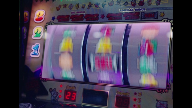 Video Reference: Display device, Visual effect lighting, Electronic device, Font, Machine, Magenta, Recreation, Multimedia, Entertainment, Gadget