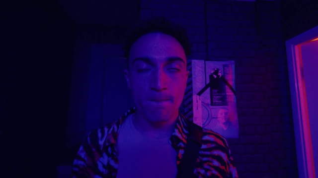 Video Reference: Blue, Purple, Flash photography, Violet, Pink, Artist, Performing arts, Entertainment, Magenta, Visual effect lighting