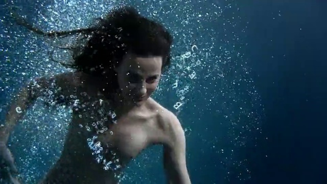 Video Reference: Water, Cloud, Sky, Eye, People in nature, Azure, Swimming pool, Human body, Flash photography, Dress