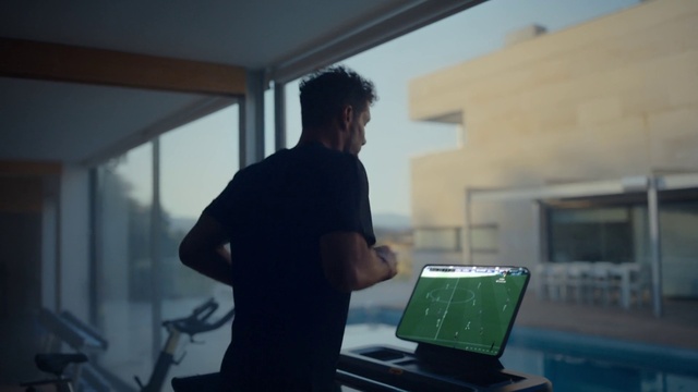 Video Reference: Standing, Fun, Recreation, Indoor games and sports, Shade, Glass, Leisure, T-shirt, Cooking, Gadget