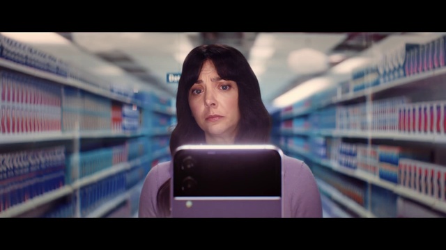 Video Reference: Facial expression, Mode of transport, Flash photography, Eyelash, Black hair, Television set, Technology, Display device, Fun, Multimedia