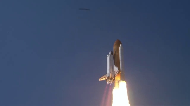 Video Reference: Sky, Aircraft, space shuttle, Missile, Spaceplane, Rocket, Vehicle, Spacecraft, Aerospace manufacturer, Heat