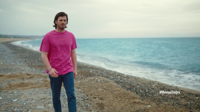 Video Reference: Water, Jeans, Sky, Cloud, People in nature, Azure, Beach, Sleeve, Flash photography, Travel