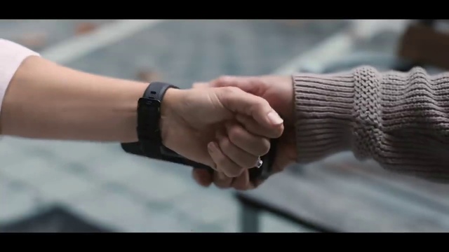 Video Reference: Hand, Watch, Sleeve, Gesture, Thumb, Finger, Water, Nail, Wrist, Elbow