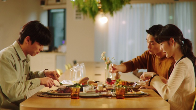 Video Reference: Food, Table, Tableware, Furniture, Plate, Sharing, Window, Cuisine, Dish, Community