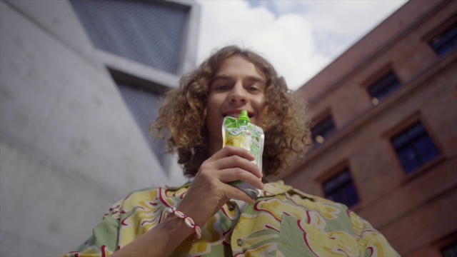Video Reference: Hairstyle, Window, Smile, Sky, Happy, Building, Drinking, Fun, Travel, Event