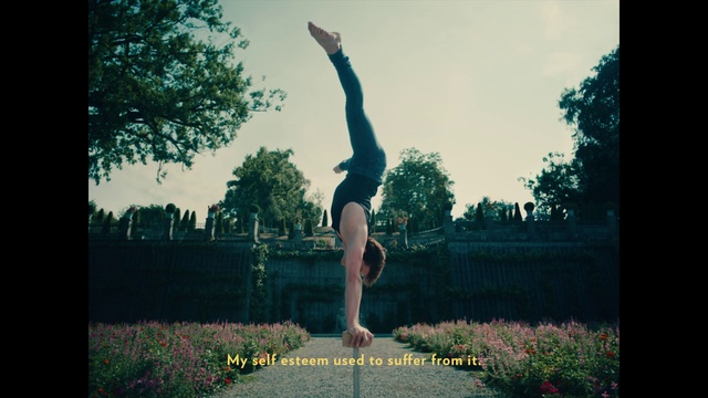 Video Reference: Sky, Plant, Leg, People in nature, Tree, Flash photography, Happy, Athletic dance move, Standing, Sunlight