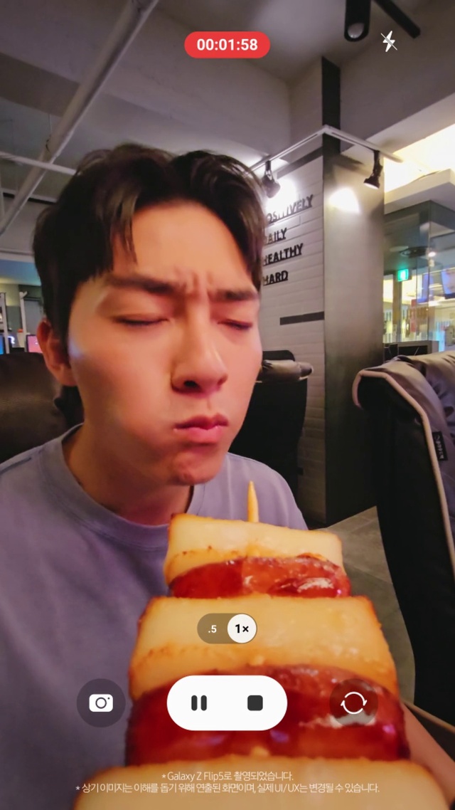 Video Reference: Mouth, Sleeve, Finger, Food, Fun, T-shirt, Junk food, Gadget, Stuffed toy, Comfort food