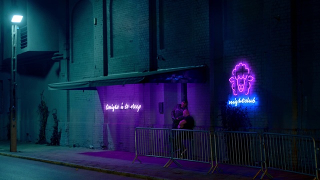 Video Reference: Purple, Violet, Entertainment, Building, Magenta, Visual effect lighting, Performing arts, Electric blue, Facade, Event