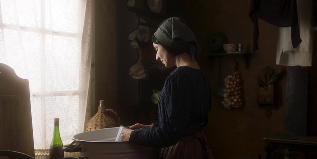 Video Reference: Bottle, Window, Baseball cap, Plant, Cap, Tints and shades, Cooking, Flowerpot, Darkness, Room