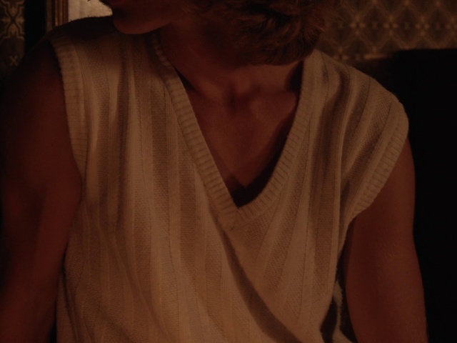 Video Reference: Lip, Beard, Eyelash, Jaw, Sleeve, Gesture, Flash photography, Chest, Trunk, Elbow