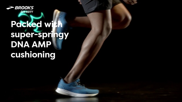 Video Reference: Shorts, Shoe, Knee, Flash photography, Thigh, Calf, Sportswear, Human leg, Electric blue, Foot