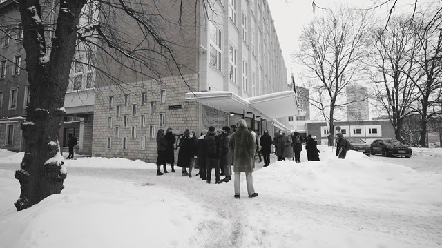 Video Reference: Building, Snow, Window, Tree, Standing, Architecture, Black-and-white, Style, Public space, Wall