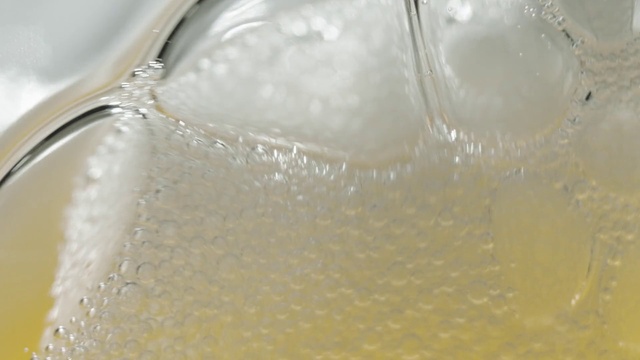 Video Reference: Liquid, Water, Fluid, Drink, Drinkware, Serveware, Ingredient, Drinking water, Glass, Transparent material