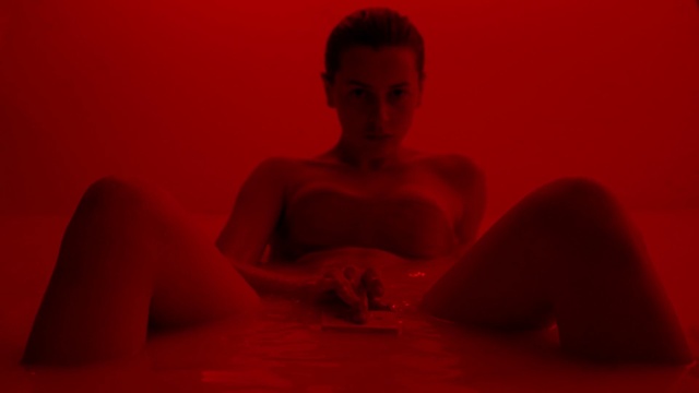 Video Reference: Hand, Mouth, Flash photography, Neck, Fun, Comfort, Human leg, Knee, Magenta, Flooring