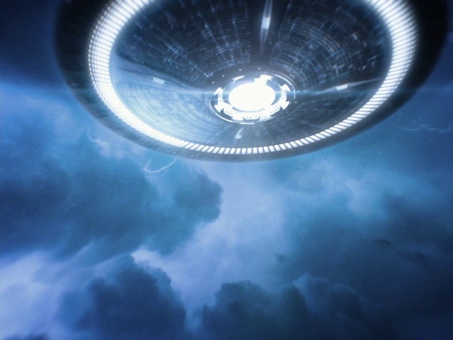 Video Reference: Atmosphere, Eye, Cloud, Automotive lighting, Sky, Water, Flash photography, Astronomical object, Gas, Headlamp