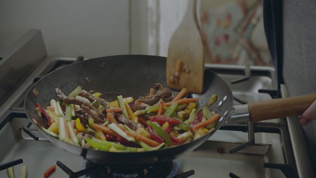 Video Reference: Food, Ingredient, Recipe, Tableware, Kitchen utensil, Cookware and bakeware, Kitchen appliance, Cooking, Dish, Vegetable