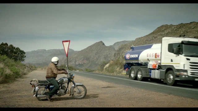 Video Reference: Tire, Wheel, Land vehicle, Vehicle, Sky, Mountain, Cloud, Automotive tire, Motor vehicle, Infrastructure