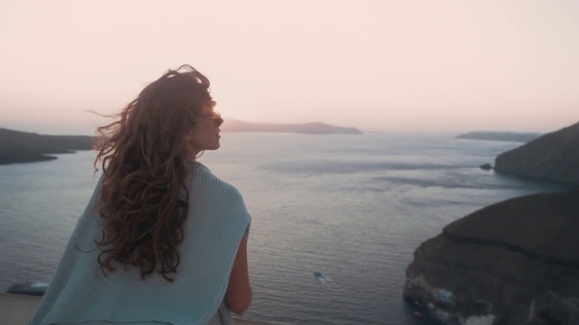 Video Reference: Water, Sky, Cloud, Flash photography, People in nature, Happy, Travel, Lake, Dusk, Landscape