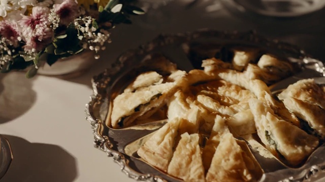 Video Reference: Food, Ingredient, Tableware, Recipe, Cuisine, Dish, Produce, Baked goods, Fast food, Comfort food