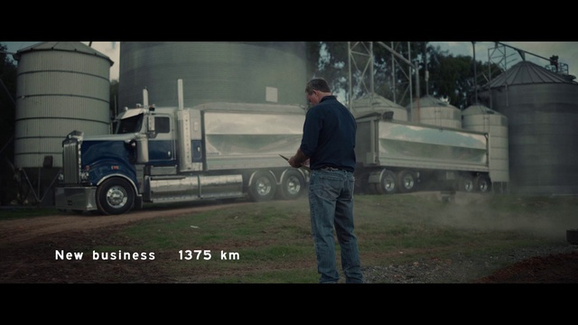Video Reference: Tire, Wheel, Automotive tire, Motor vehicle, Vehicle, Truck, Mode of transport, Asphalt, Fender, Automotive exterior