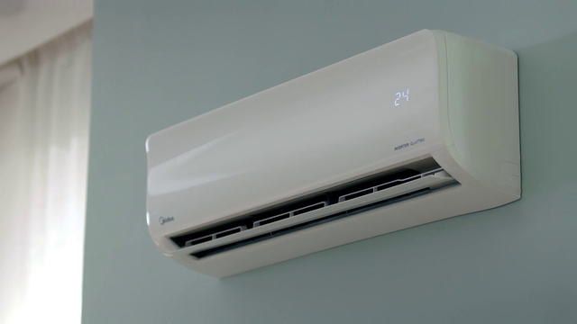 Video Reference: Gadget, Rectangle, Multimedia, Automotive exterior, Gas, Font, Transparency, Plastic, Cylinder, Metal