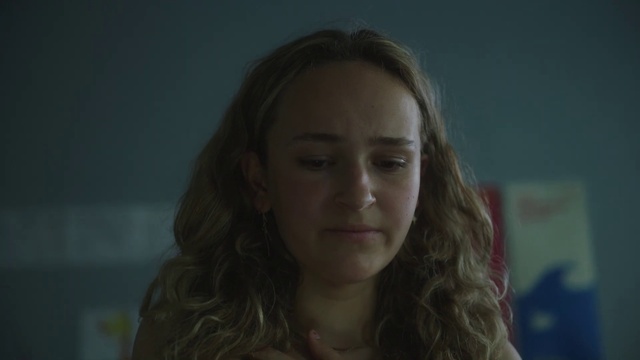 Video Reference: Forehead, Nose, Hair, Cheek, Lip, Eyebrow, Flash photography, Jaw, Neck, Eyelash