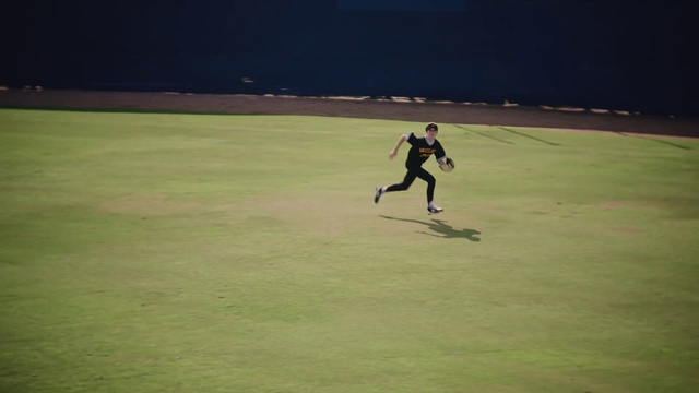 Video Reference: Sky, Sports equipment, Player, Grass, Competition event, Landscape, Grassland, Recreation, Asphalt, Ball game