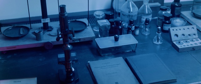 Video Reference: Blue, Liquid, Fluid, Table, Science, Gas, Drinkware, Laboratory equipment, Glass, Scientific instrument