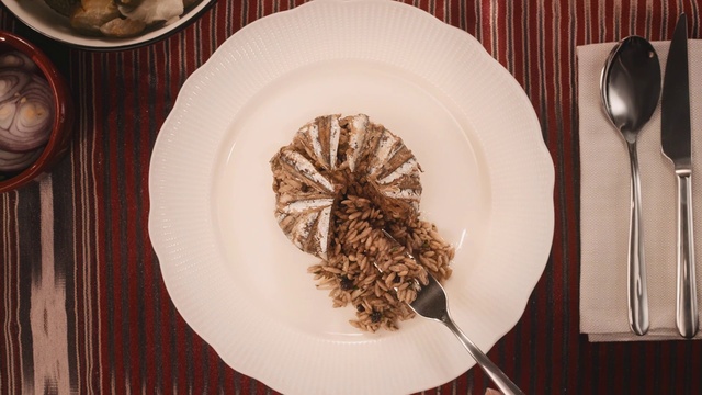 Video Reference: Tableware, Food, Dishware, Plate, Kitchen utensil, Serveware, Ingredient, Wood, Cutlery, Cuisine