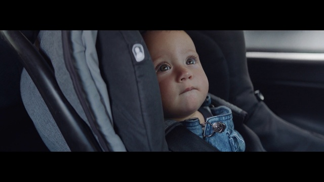 Video Reference: Nose, Eyebrow, Flash photography, Smile, Gesture, Automotive design, Car, Vehicle door, Baby, Toddler