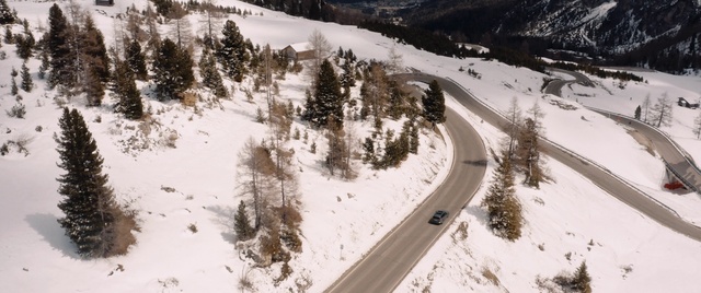 Video Reference: Snow, Plant, Mountain, Slope, Tree, Freezing, Terrain, Landscape, Geological phenomenon, Recreation