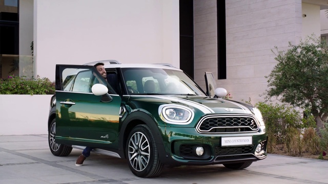 Video Reference: Tire, Wheel, Car, Vehicle, Plant, Hood, Automotive lighting, Grille, Automotive tire, Motor vehicle