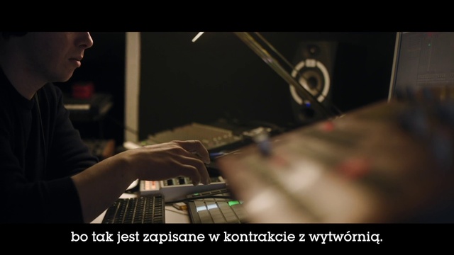 Video Reference: Flash photography, Musician, Music, Entertainment, Audio equipment, Musical instrument accessory, Engineering, Font, Music artist, Gadget