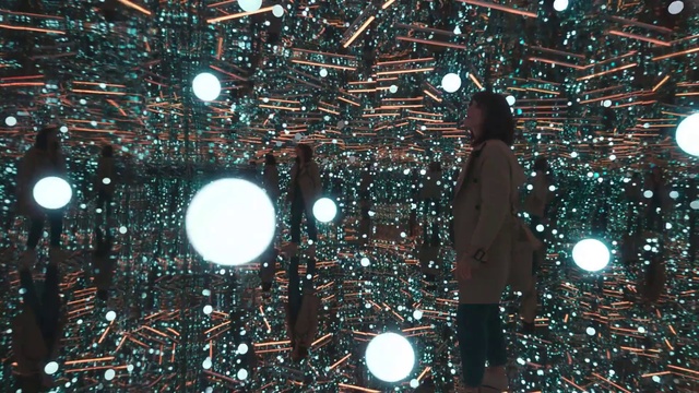 Video Reference: Flash photography, Art, Astronomical object, People in nature, Midnight, Space, Building, Event, Darkness, Technology