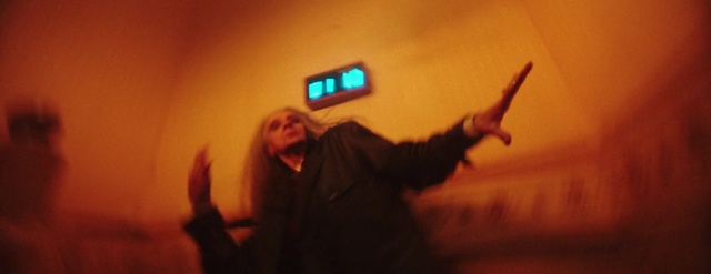 Video Reference: Flash photography, Gesture, Entertainment, Finger, Performing arts, Music, Event, Fun, Audio equipment, Darkness