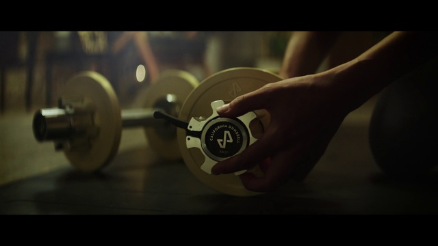 Video Reference: Hand, Automotive lighting, Flash photography, Automotive design, Steering wheel, Automotive tire, Rim, Steering part, Audio equipment, Gas