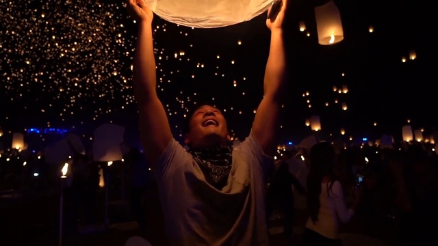 Video Reference: Flash photography, Purple, Entertainment, Happy, Gesture, Interaction, Performing arts, Fun, Performance art, Leisure