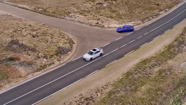 Video Reference: Wheel, Car, Vehicle, Tire, Motor vehicle, Plant, Automotive design, Road surface, Asphalt, Rolling